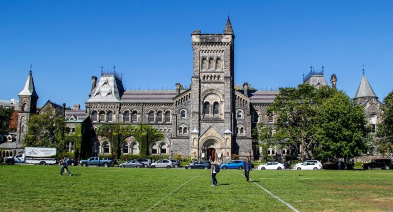 University Of Toronto, The Lester B. Pearson International Students ...