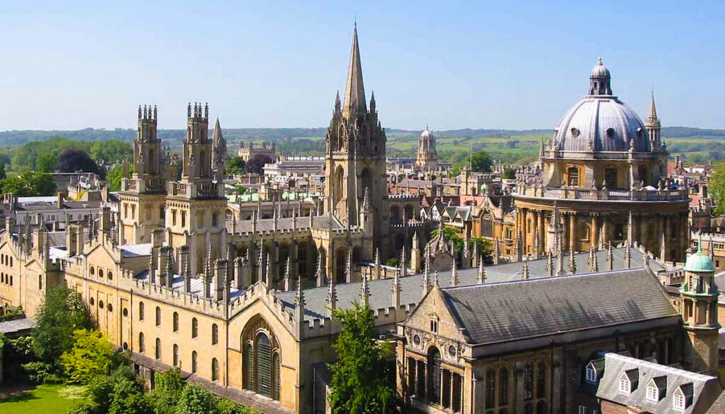 University of Oxford St Cross College Scholarship 2024/2025, UK